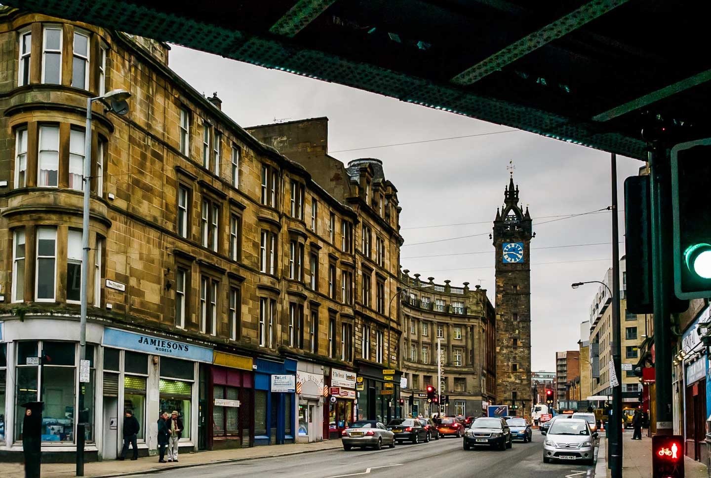 GLASGOW CROSS FROM SALTMARKET
Standing on an island in the middle of Glasgow Cross is the 126ft tall Tolbooth Steeple, built in 1625-26 at the crossing point of the main streets of Glasgow at that time